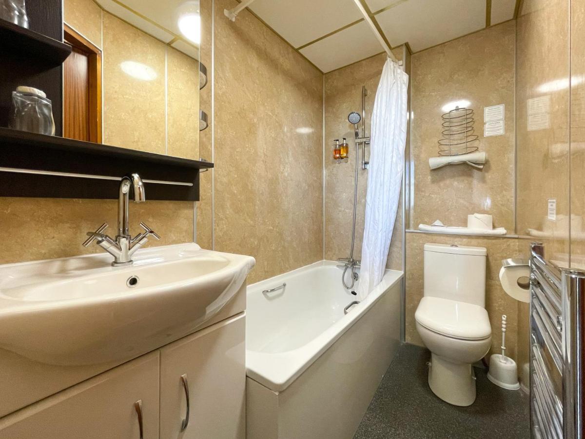 The Auckland Hotel มอร์คัมบ์ ภายนอก รูปภาพ